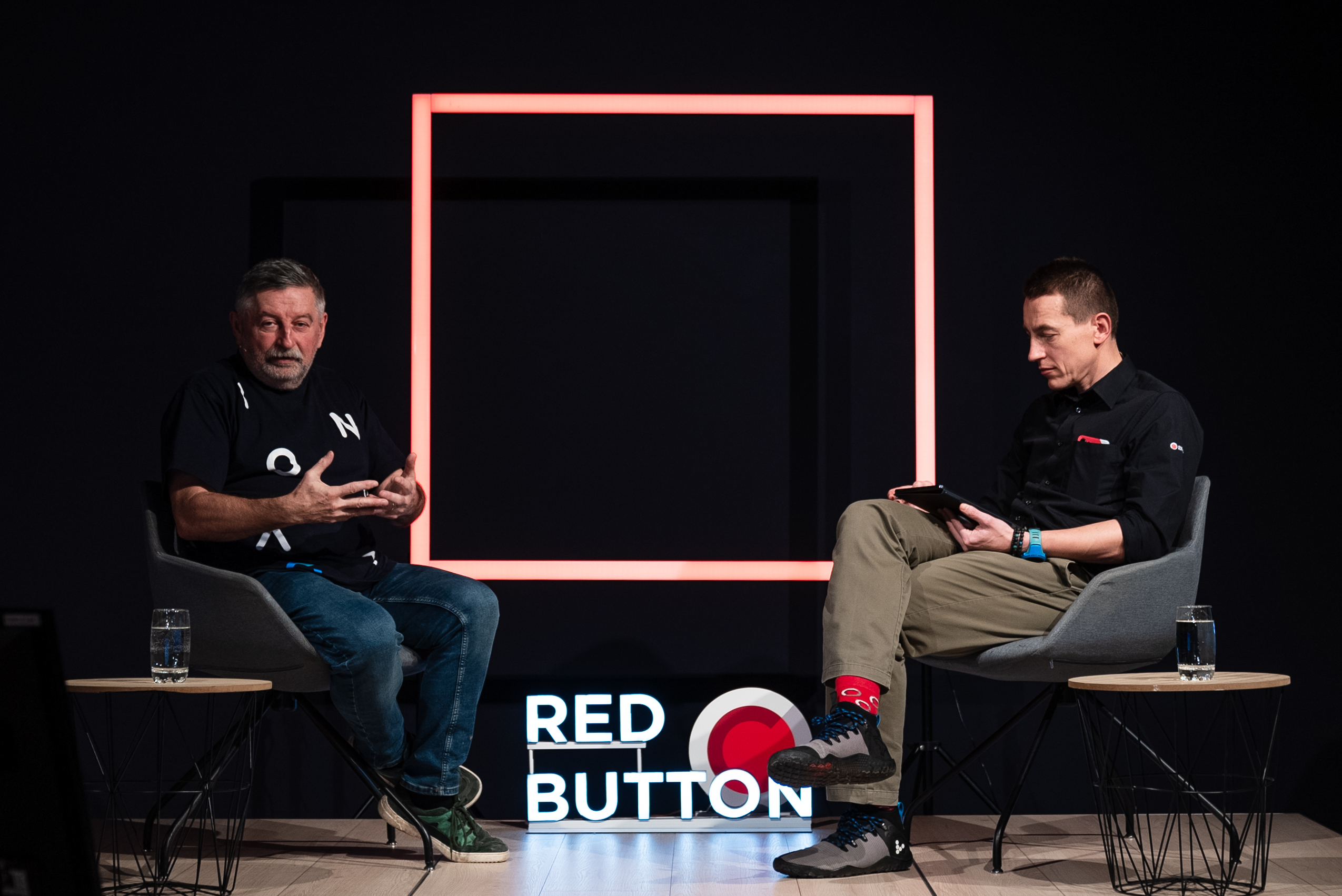 Ján Košturiak a Jan Mašek počas diskusie Brain&Breakfast